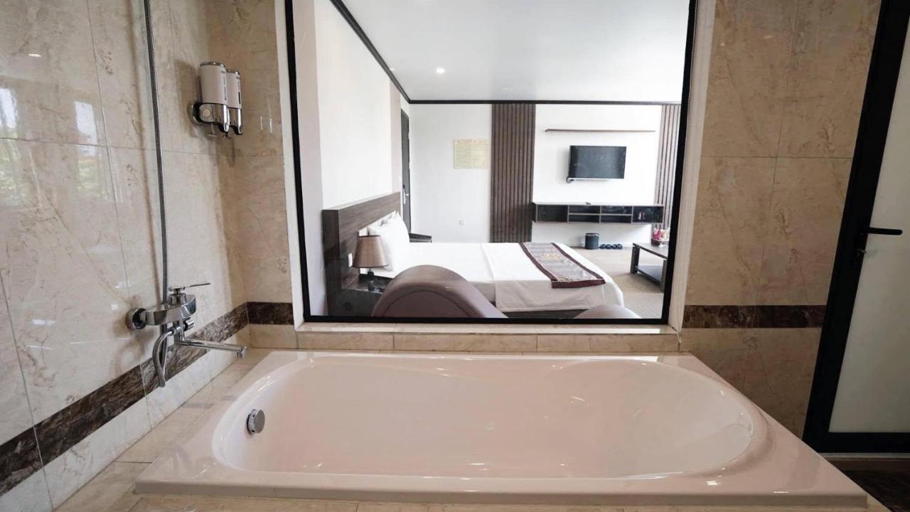 Khach San Hoang Gia II Hotell Thai Binh Eksteriør bilde